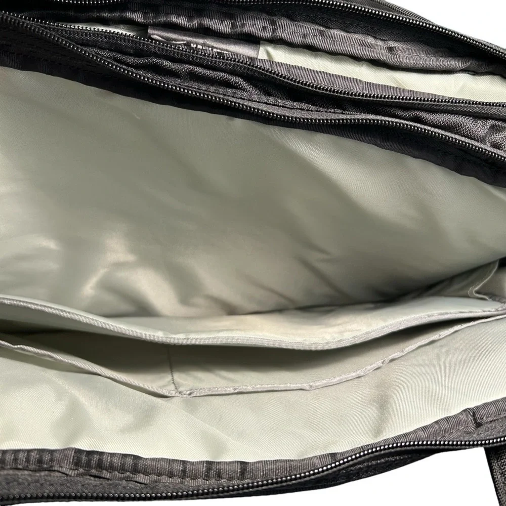 Brenthaven Computer Bag - Picture 13 of 16